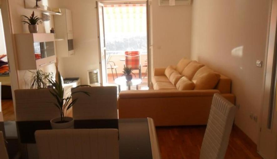 Rooms Anela With Large Common Tarrace And Beautiful Sea View دوبروفينك المظهر الخارجي الصورة