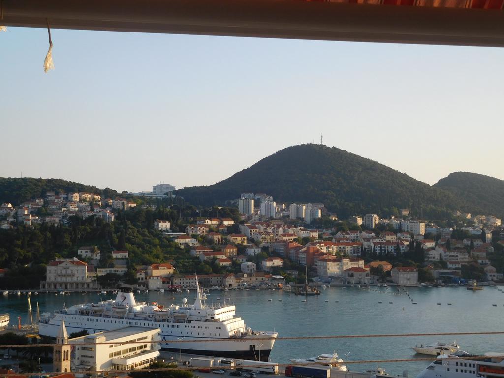Rooms Anela With Large Common Tarrace And Beautiful Sea View دوبروفينك المظهر الخارجي الصورة